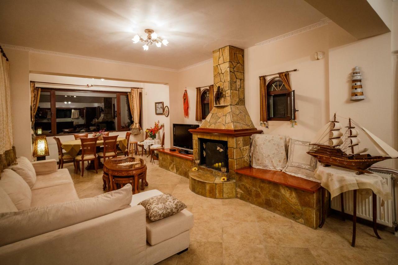 Unique View Maisonette Akrotiri  ภายนอก รูปภาพ