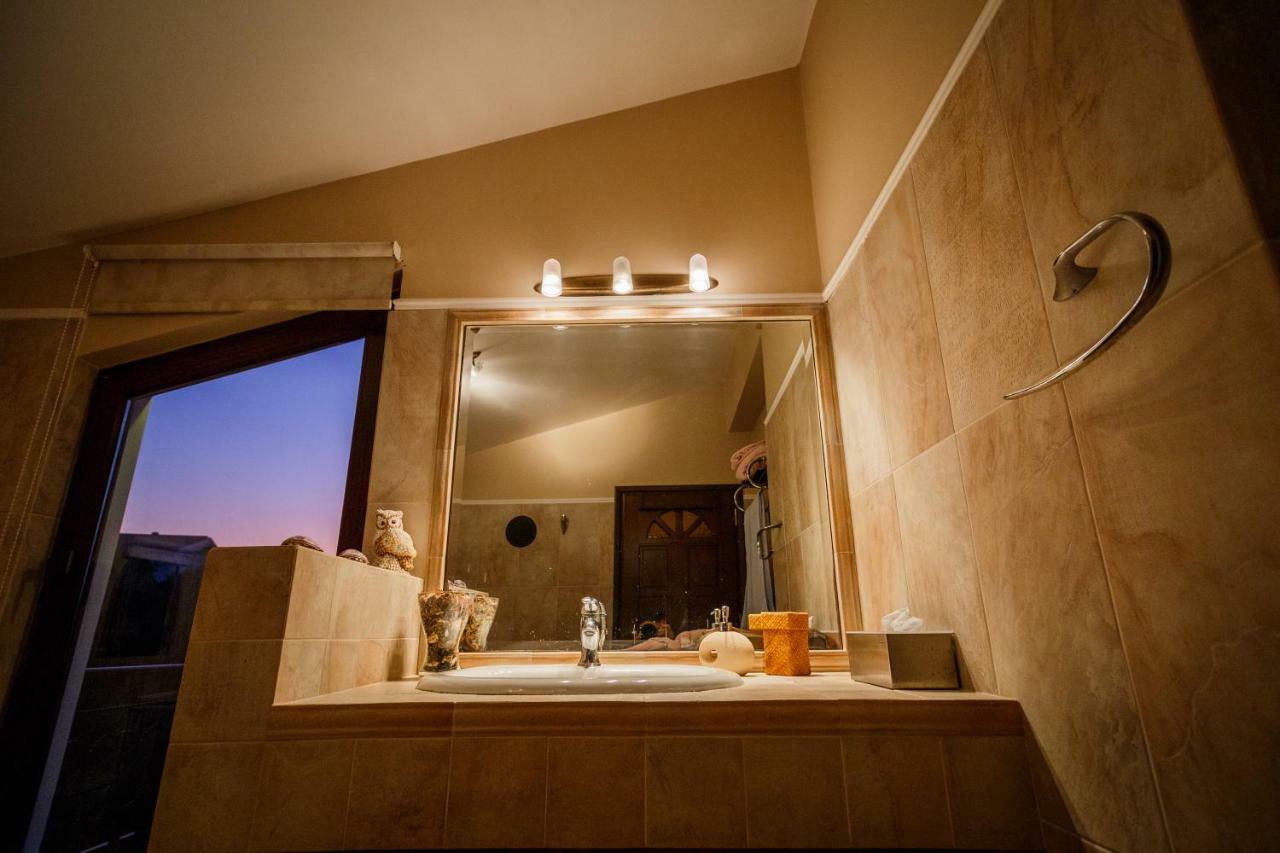 Unique View Maisonette Akrotiri  ภายนอก รูปภาพ